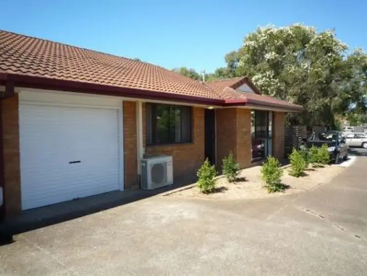 1/133 Central Street, Labrador QLD 4215