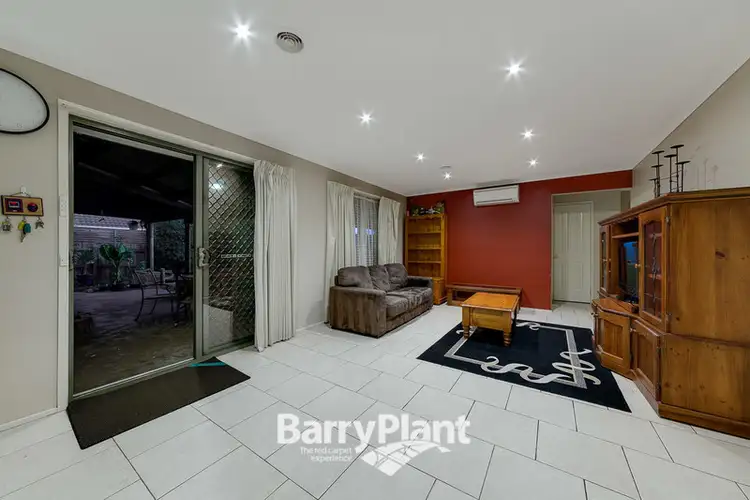 Fifth view of Homely house listing, 5 Claire Close, Pakenham VIC 3810