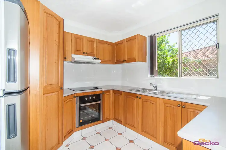 Third view of Homely unit listing, 4/27 Wooloowin Avenue, Wooloowin QLD 4030