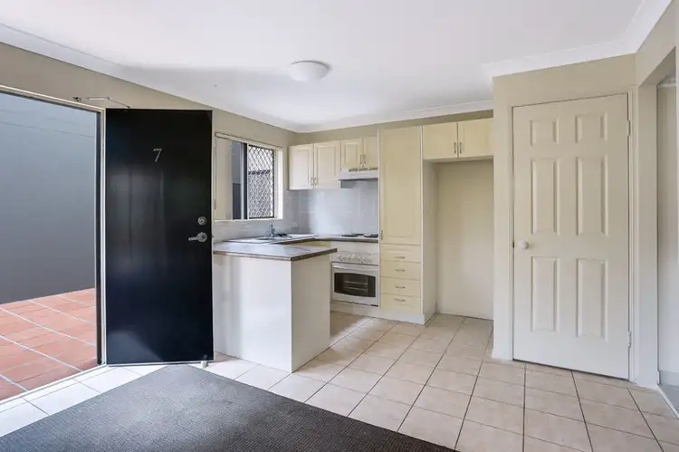 Third view of Homely apartment listing, 7/5 Wongara Street, Clayfield QLD 4011