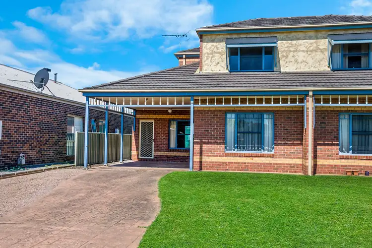 10 Lakeside Court, Hamilton VIC 3300