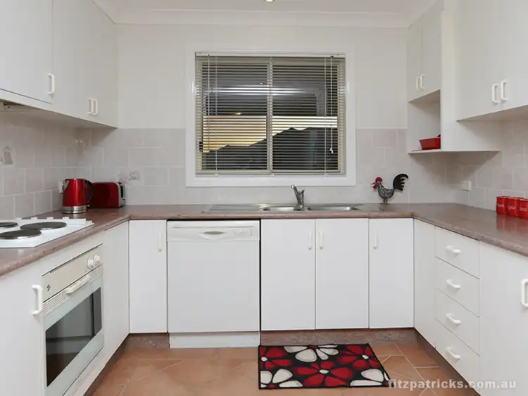 Third view of Homely unit listing, 2/10 Kaloona Drive, Bourkelands NSW 2650