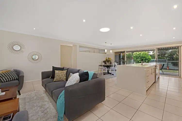 Fifth view of Homely house listing, 2 Kestrel Court, Rangeville QLD 4350