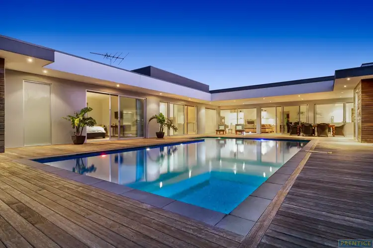 24 Rolls Court, Rye VIC 3941