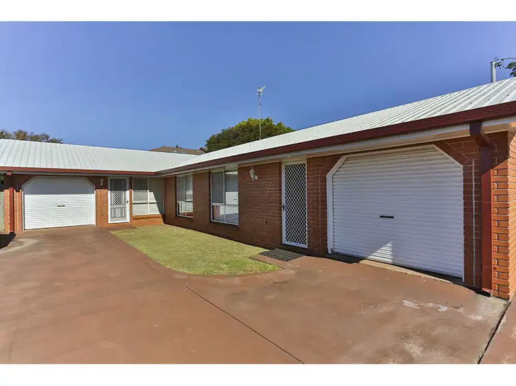 1 and 2/330 Spring Street, Kearneys Spring QLD 4350