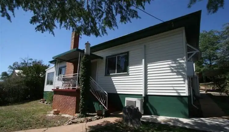 6 Wellington Street, Molong NSW 2866