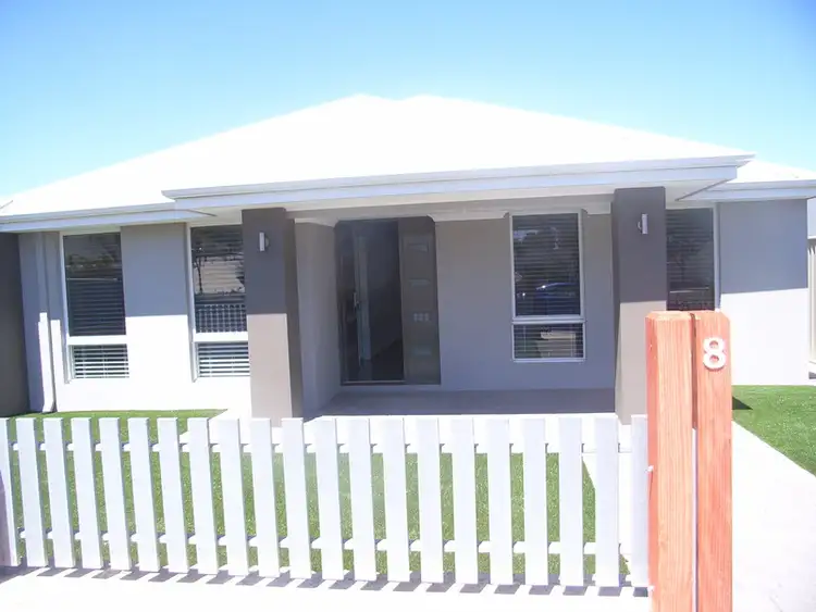 8 Viggo Brace, Alkimos WA 6038