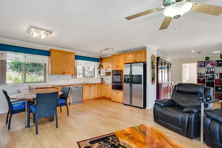 16 Lochinvar Court, Highland Park QLD 4211