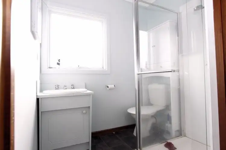 Fifth view of Homely unit listing, 2/17a Sutton Street, Hillcrest TAS 7320