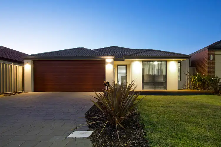 31 Serisier Parkway, Queens Park WA 6107