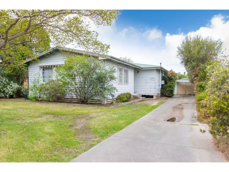448 Ashford Street, Lavington NSW 2641
