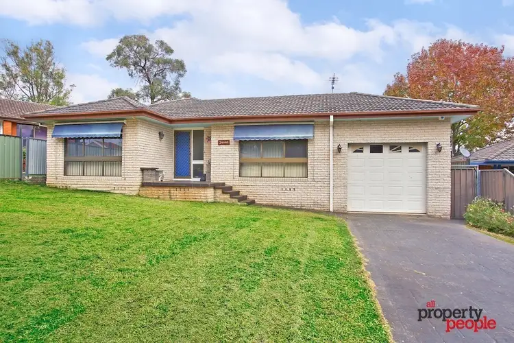7 Wolseley Place, Ingleburn NSW 2565