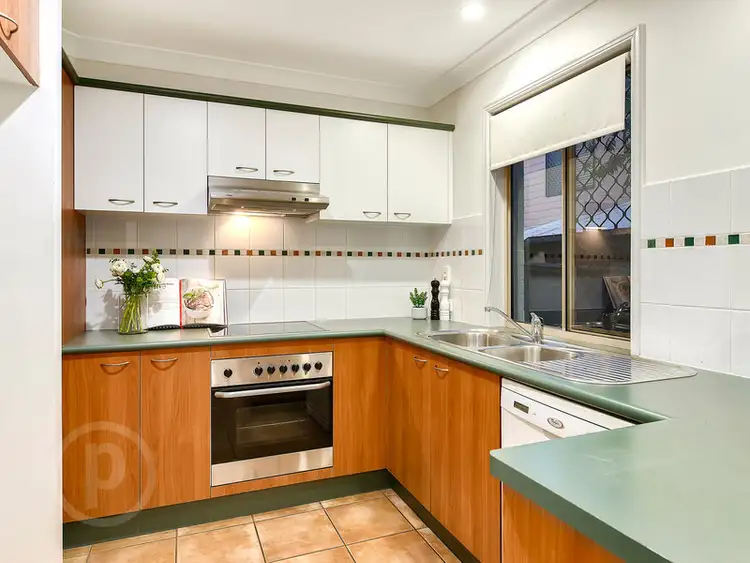Fourth view of Homely townhouse listing, 2/22 Park Lane, Yeerongpilly QLD 4105