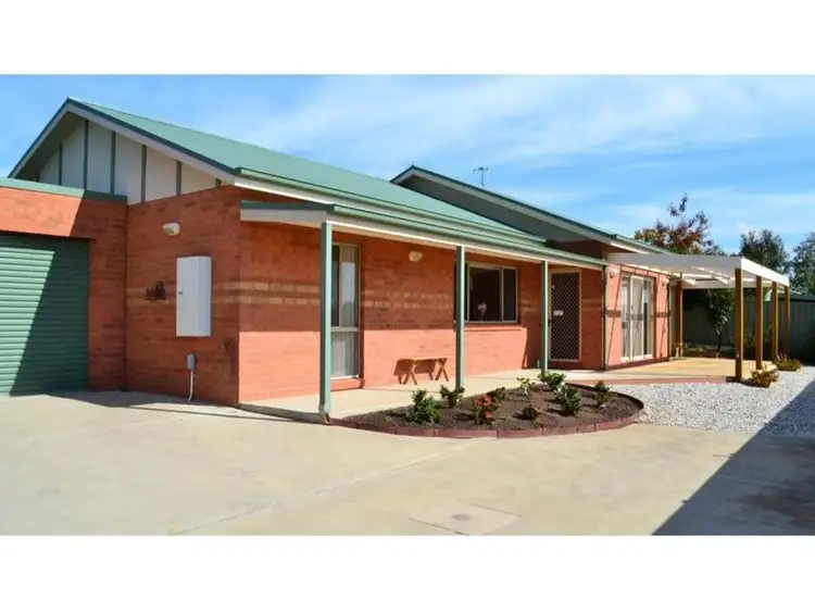 Main view of Homely house listing, 2/37 Somerset Crescent, Mansfield VIC 3722