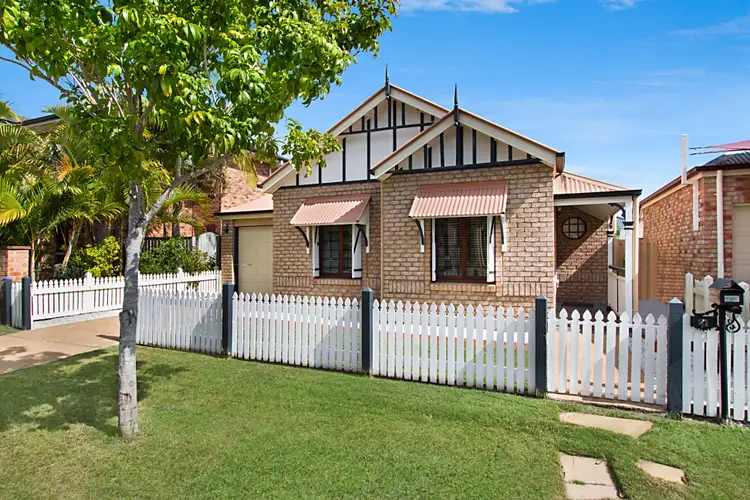 21 Lantau Crescent, Varsity Lakes QLD 4227