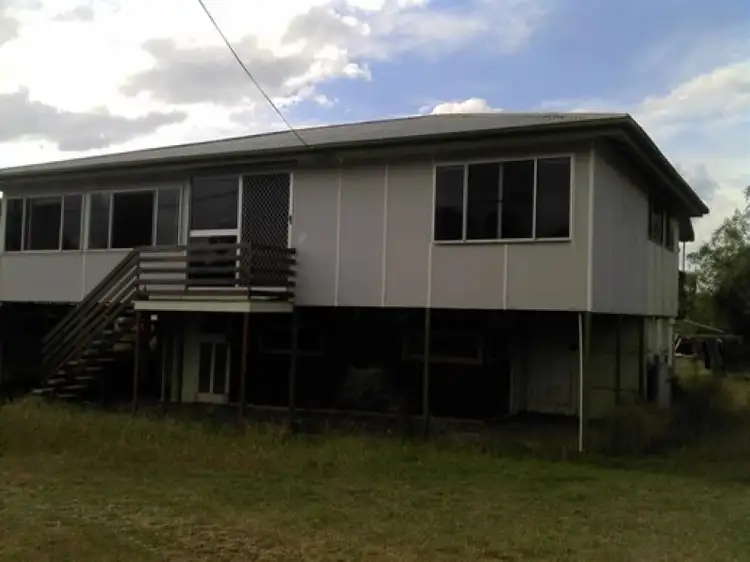 6 Milton, Alpha QLD 4724