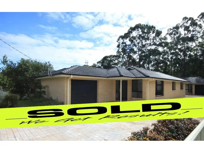 Main view of Homely villa listing, 1/13 Leumeah Street, Sanctuary Point NSW 2540