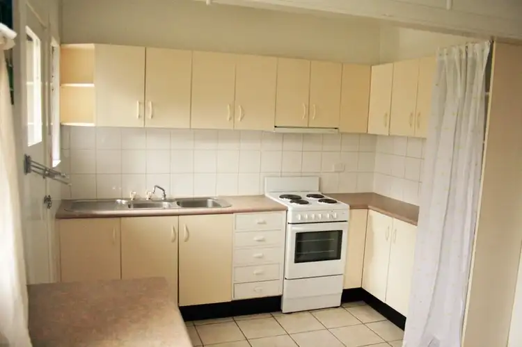Fifth view of Homely house listing, 35 Logan Avenue, Oxley QLD 4075