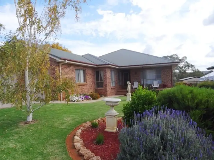 57 Phillip Street, Molong NSW 2866