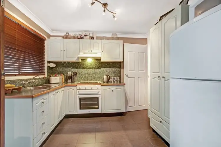 Second view of Homely house listing, 8 Meehan Close, Thornton NSW 2322