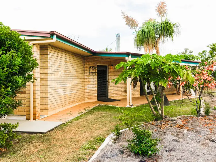 Second view of Homely house listing, 10 Snelling Street, Park Avenue QLD 4701