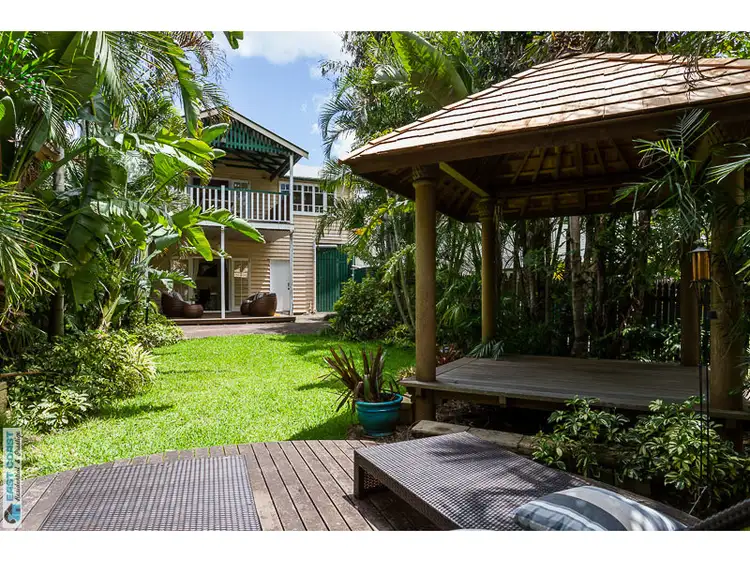 8A Laura Street, Tarragindi QLD 4121