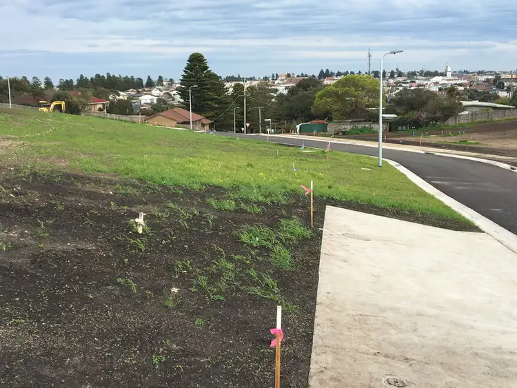 19 Holbrook Street, Warrnambool VIC 3280