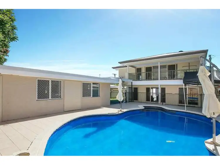 6 Clematis Avenue, Hollywell QLD 4216