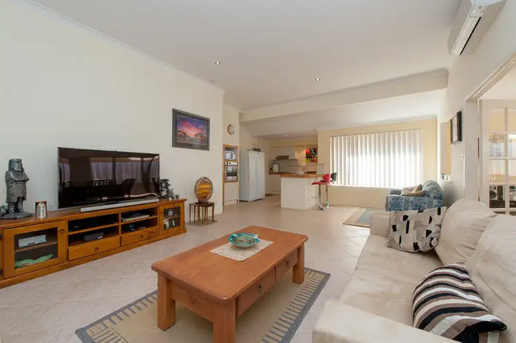 Fifth view of Homely house listing, 7 The Circle, Warwick WA 6024