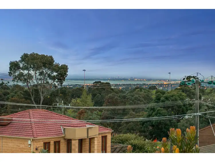 7 Bangor Drive, Frankston VIC 3199