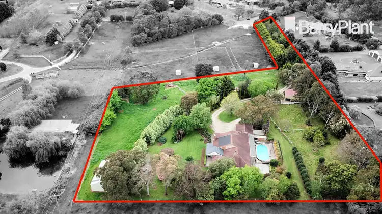 Second view of Homely house listing, 3 Charlou Court, Drouin VIC 3818