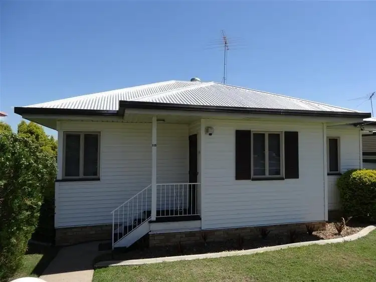 115 Blackstone Road Silkstone, Silkstone QLD 4304
