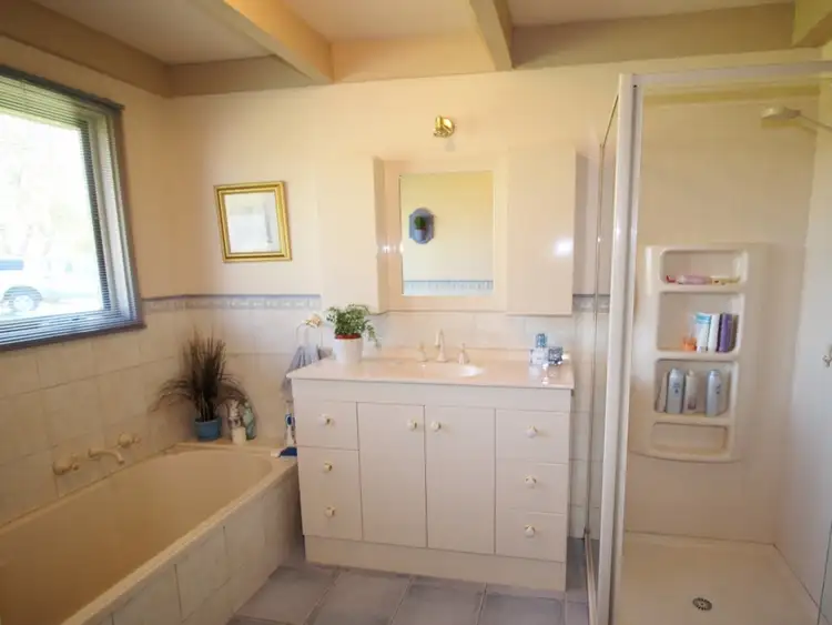 Sixth view of Homely house listing, 3 Shadforth Street, Oxley VIC 3678