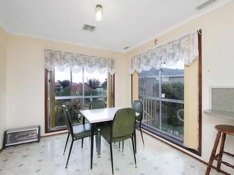 Fifth view of Homely house listing, 5 Lyn Court, Colac VIC 3250