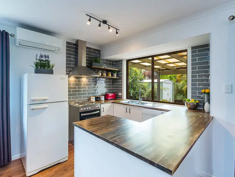 2/10 Sanctuary Court, Coombabah QLD 4216