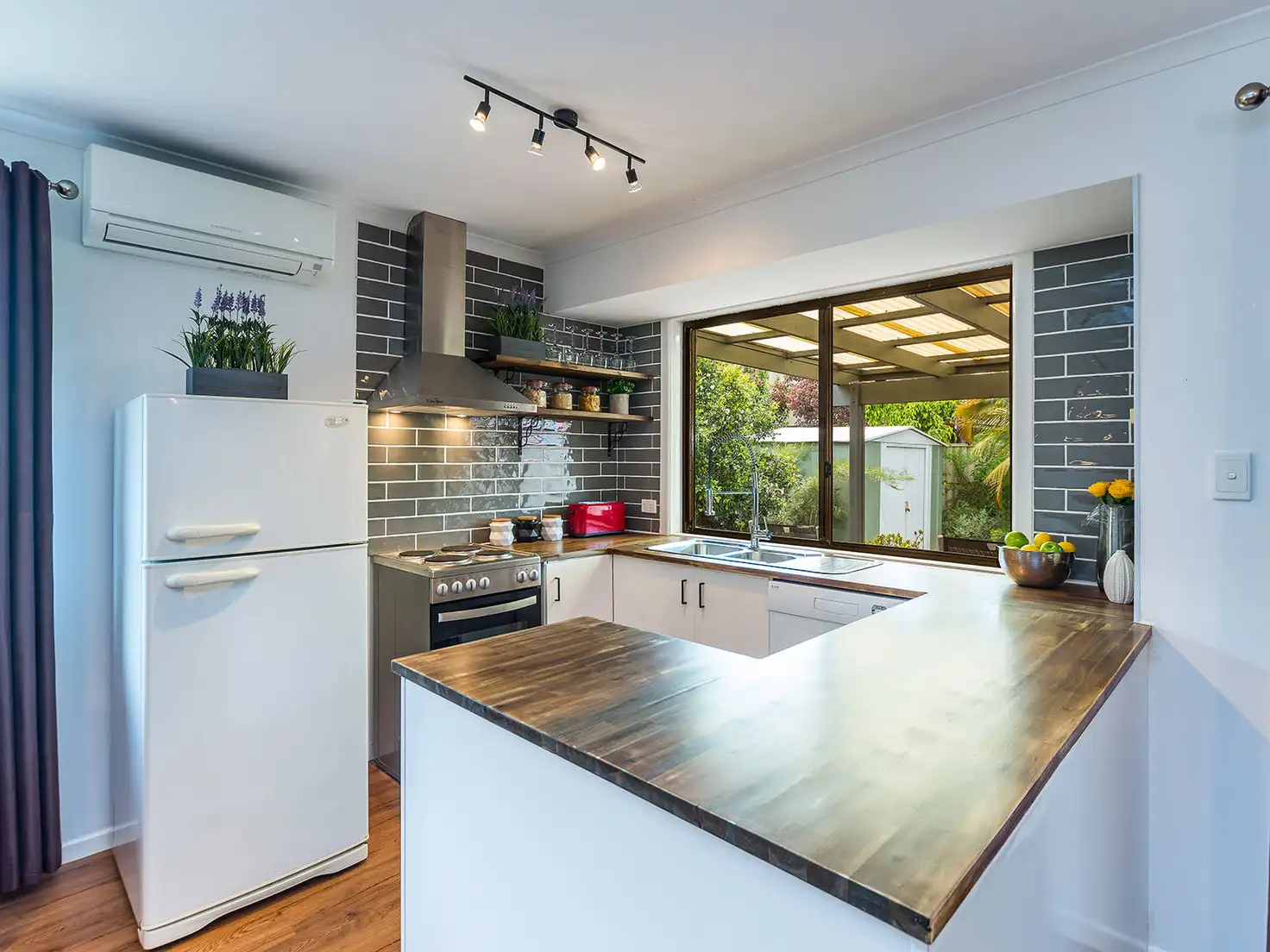 Main view of Homely semi-detached listing, 2/10 Sanctuary Court, Coombabah QLD 4216