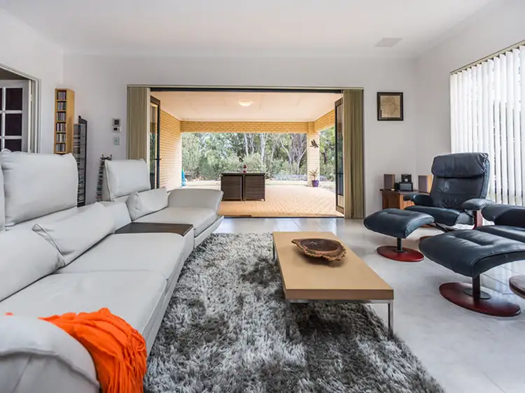 7 Skewes Way, Bedfordale WA 6112
