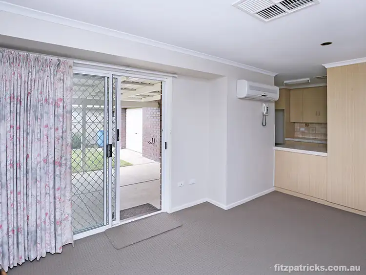 Fifth view of Homely house listing, 10 Nicholi Crescent, Lake Albert NSW 2650