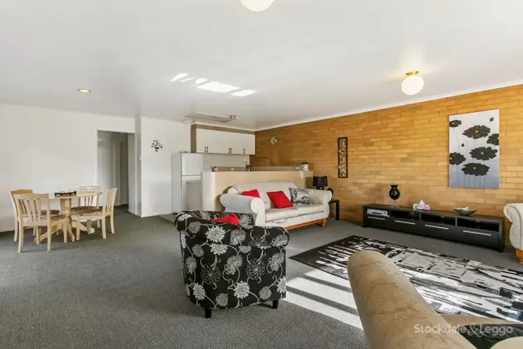 Third view of Homely unit listing, 9 Warren Close, Narre Warren VIC 3805