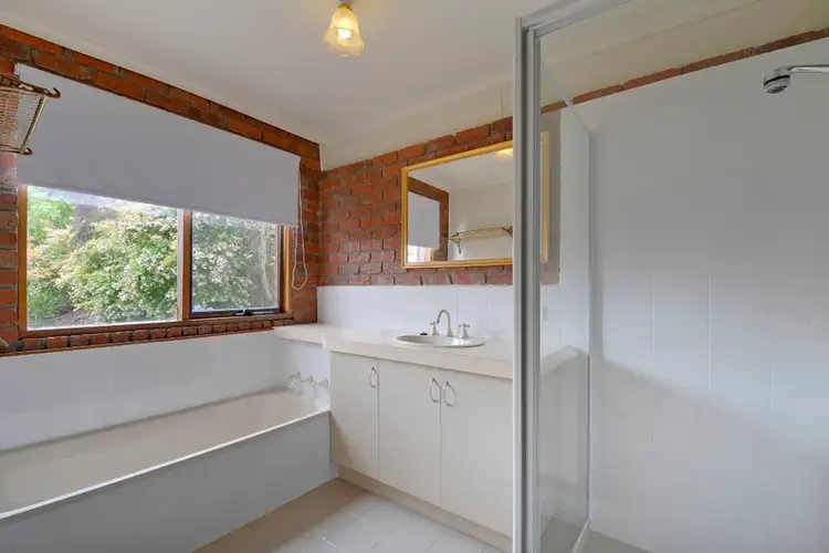 Fifth view of Homely house listing, 1 Elm Court, Traralgon VIC 3844