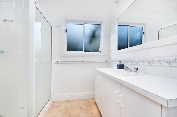 Fifth view of Homely house listing, 9 Fyfe Street, Hamilton VIC 3300