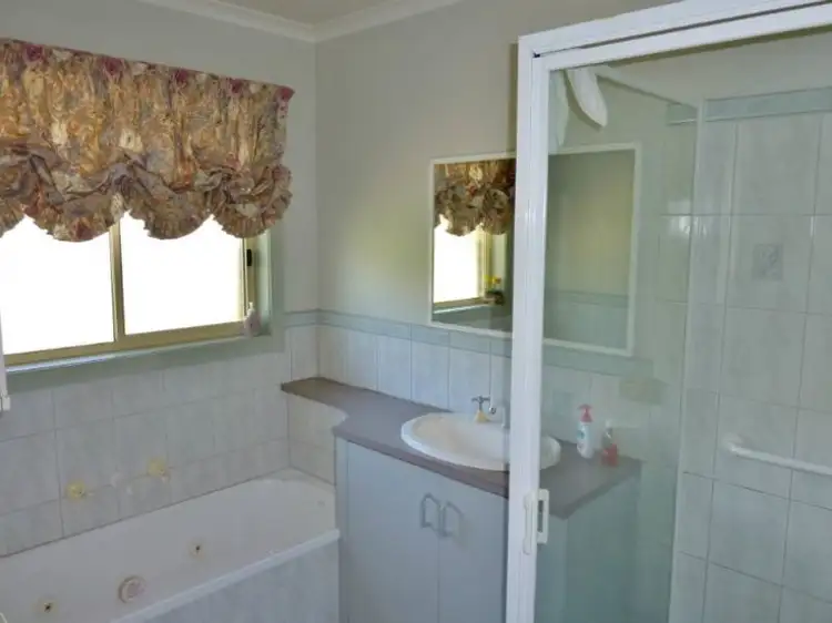 Seventh view of Homely townhouse listing, 3 Ride Avenue, Benalla VIC 3672