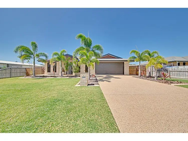 19 Red Emporer Way, Lammermoor QLD 4703