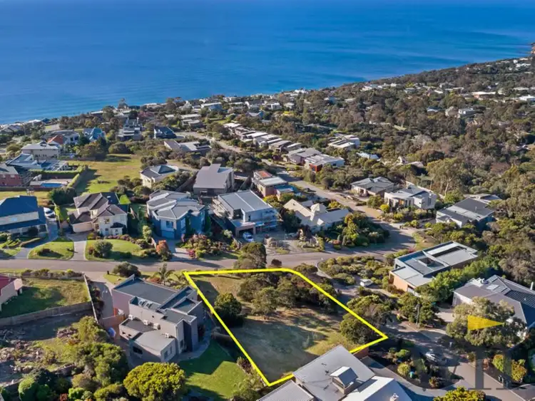 32 Headland Waters, Mount Martha VIC 3934