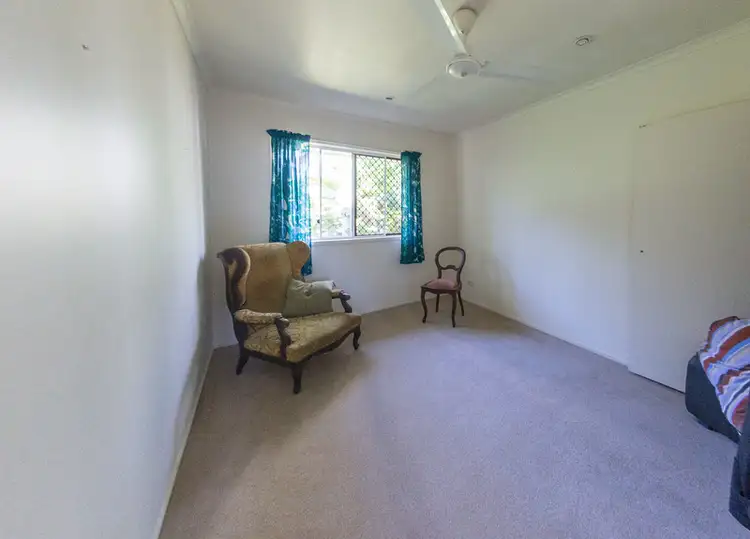 Seventh view of Homely villa listing, 2/87 MacIlwraith Street, Manoora QLD 4870