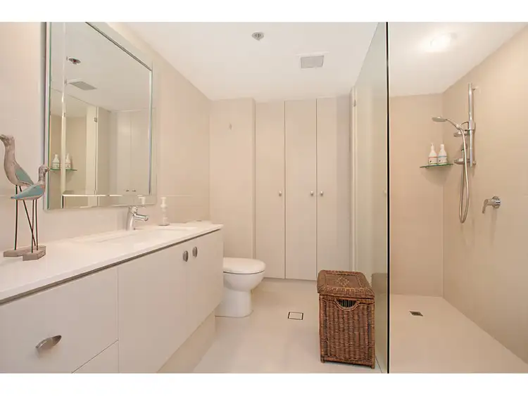 Sixth view of Homely apartment listing, 18 Atlantis West, 2 Admiralty Drive, Paradise Waters QLD 4217