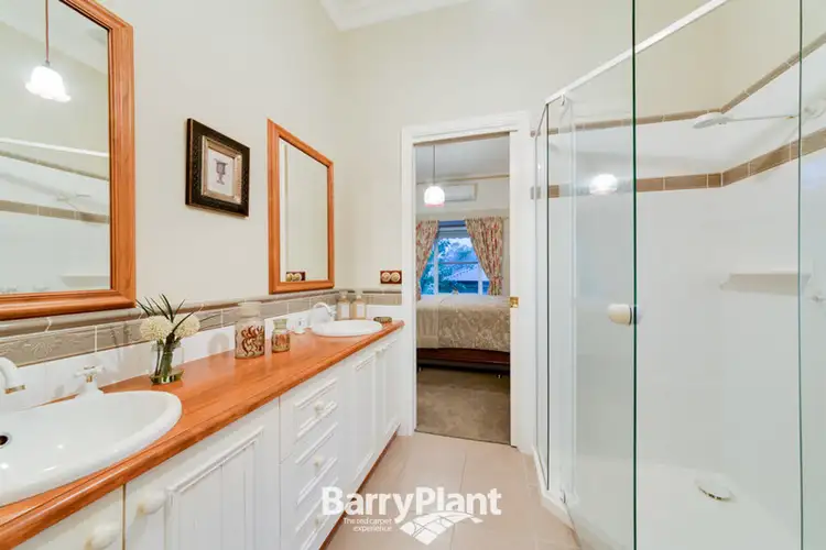Seventh view of Homely house listing, 20 Carbine Court, Drouin VIC 3818