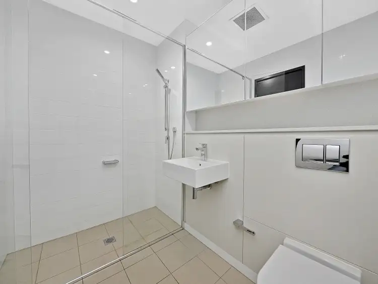 Fifth view of Homely apartment listing, 105/14 Nuvolari Place Baywater Drive, Wentworth Point NSW 2127