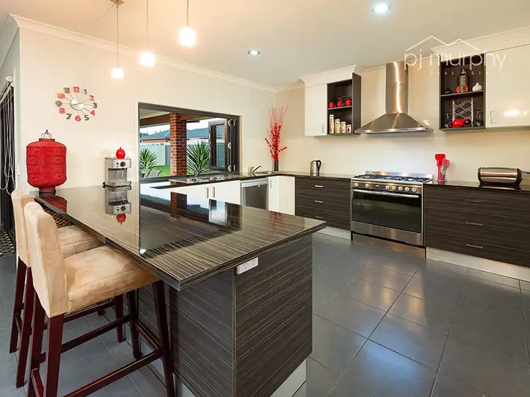 Second view of Homely house listing, 35 Whiteley Circuit, Baranduda VIC 3691