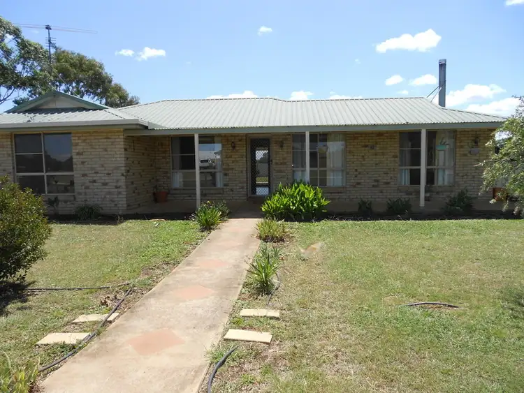 12 Fairfax Street, Cambooya QLD 4358